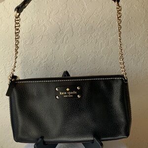 Kate Spade: Wellesley Byrd Black Pebbled Leather Shoulder Bag- Gold Tone